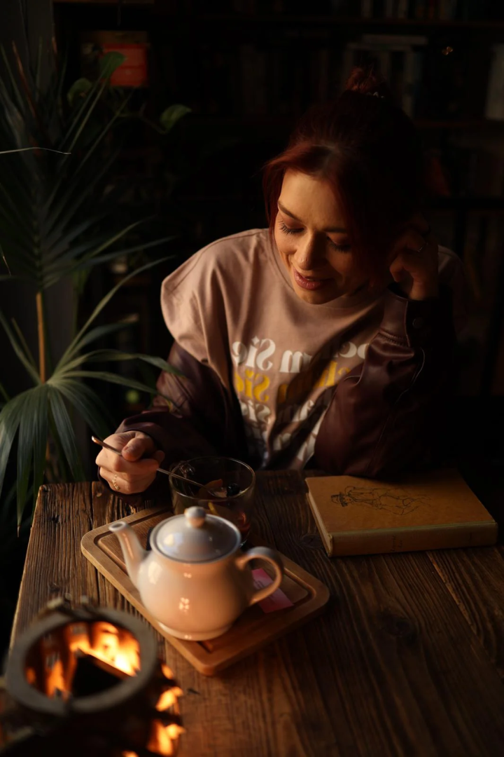 “Kocham Się” – AfirmaTEE w kolorze Kakao 🥛🍫