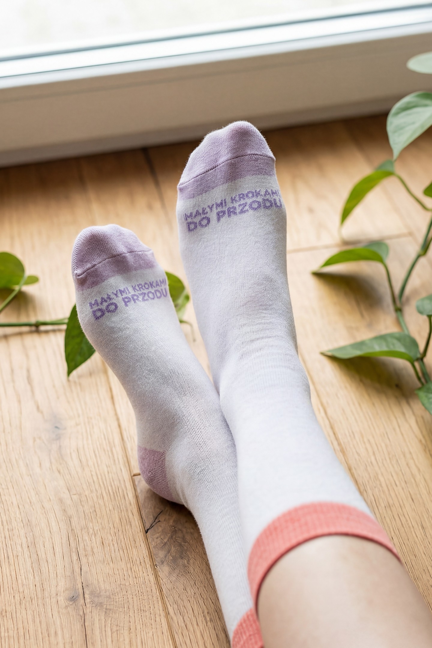 "Małymi krokami do przodu" - 🧦🍑💜 Skarpetki AfirmaTEE