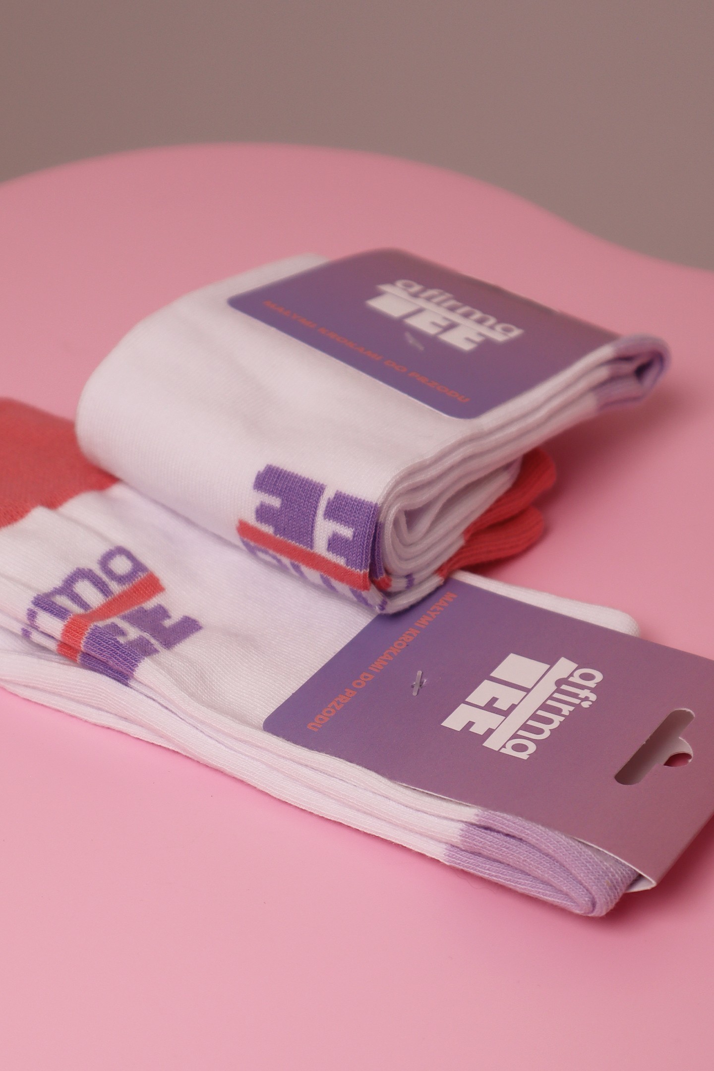"Małymi krokami do przodu" - 🧦🍑💜 Skarpetki AfirmaTEE