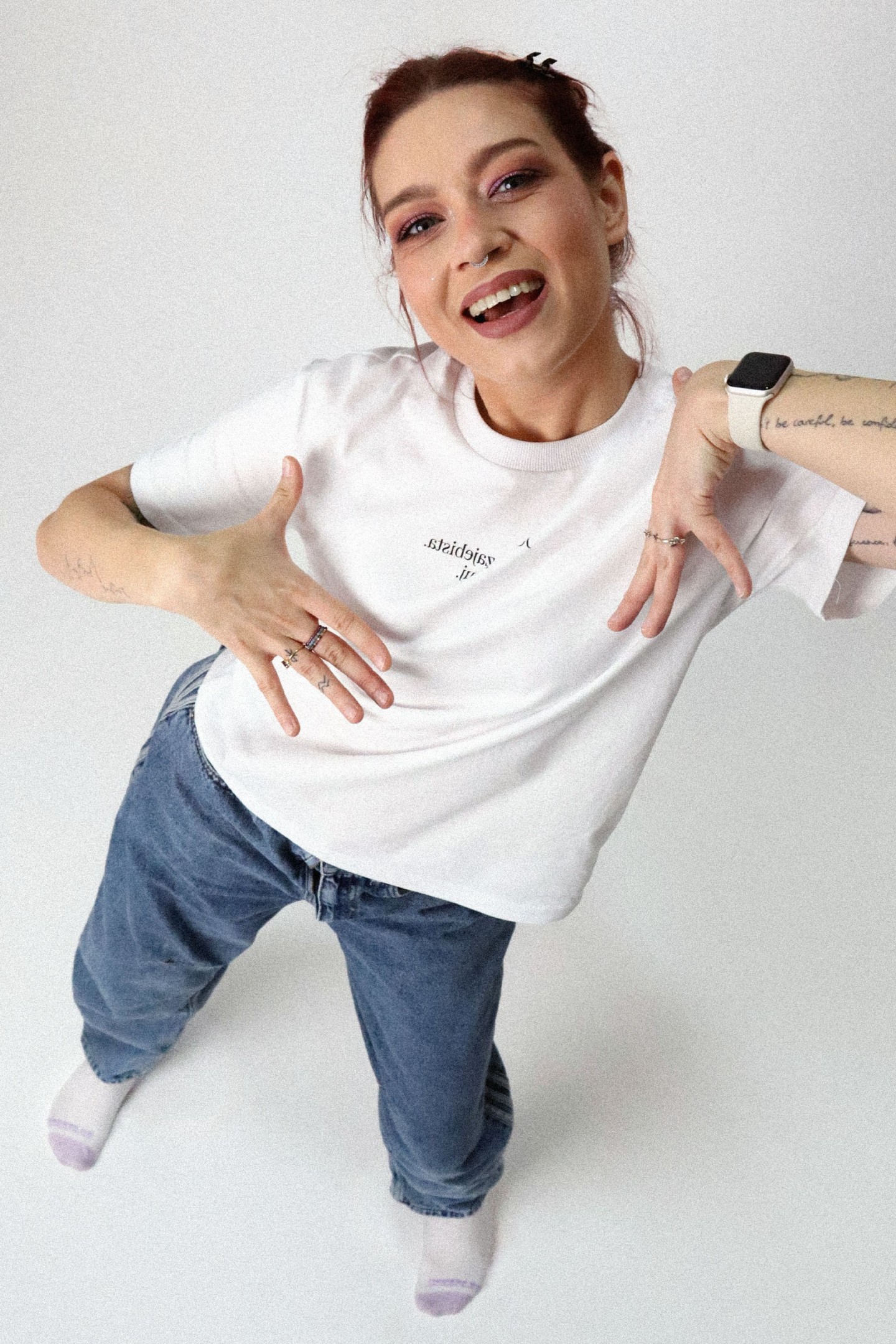Jestem zajebista i ch*j: biały T-shirt BEZ CENZURY